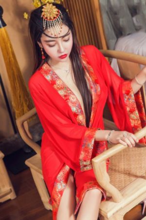处女朱莉